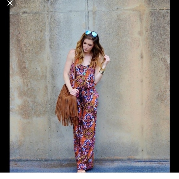 H&M Pants - H&M BOHO FLOWY JUMPER SZ 8 WILL FIT M,L